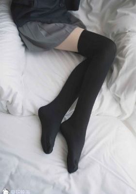痴情的接吻_视频全集