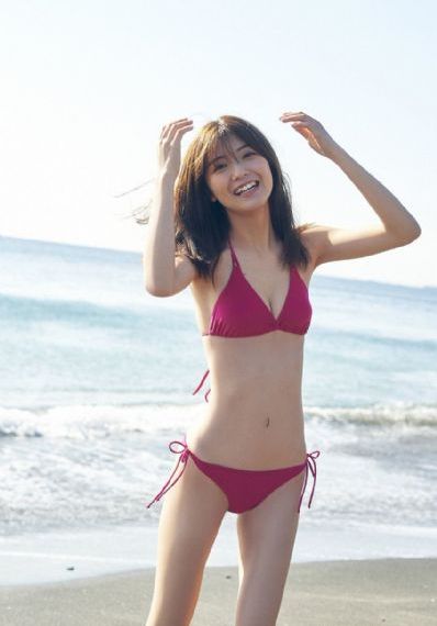 二女同志亚洲人狂欢的导演和主演_HD全集在线观看